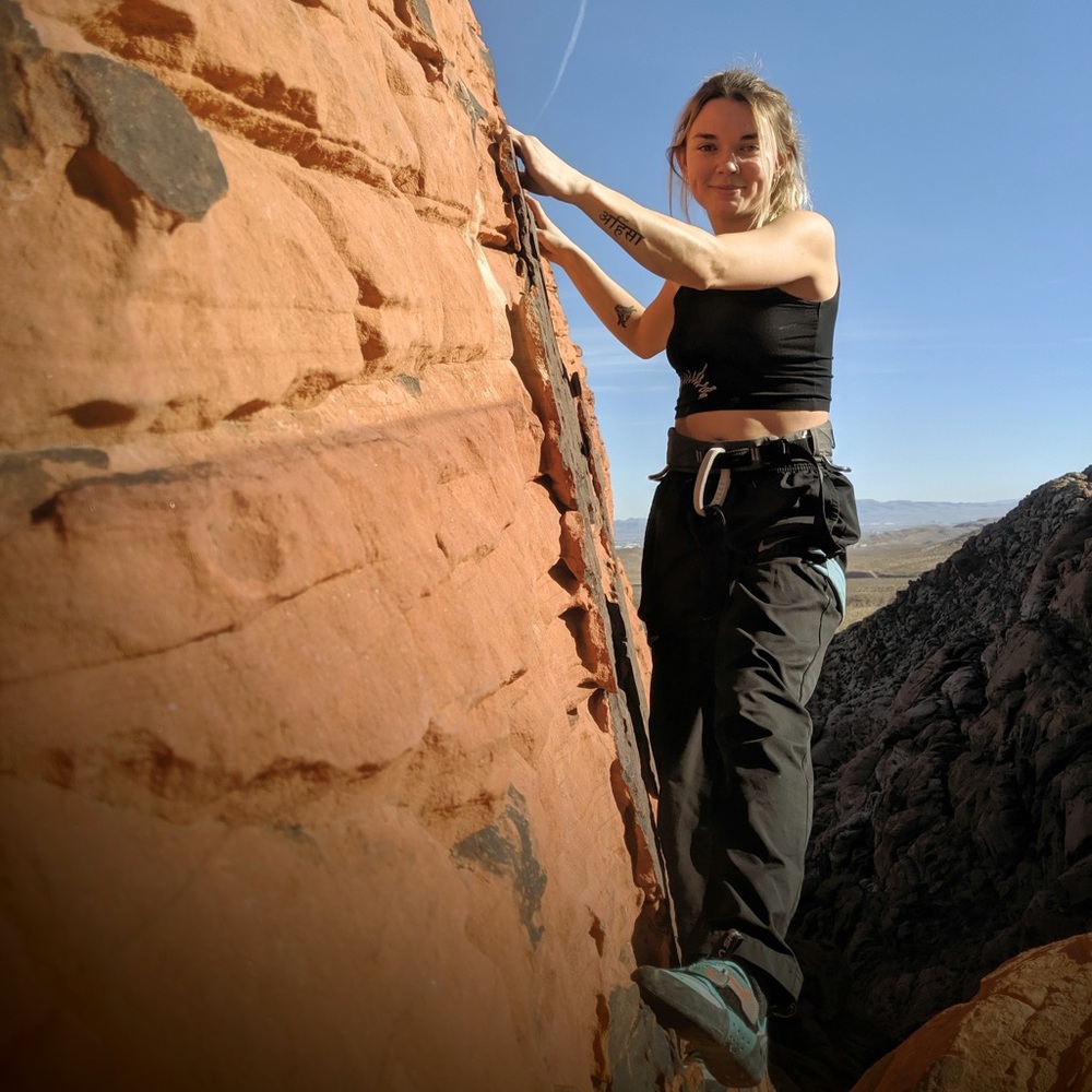 Meet your Posher, Chloe